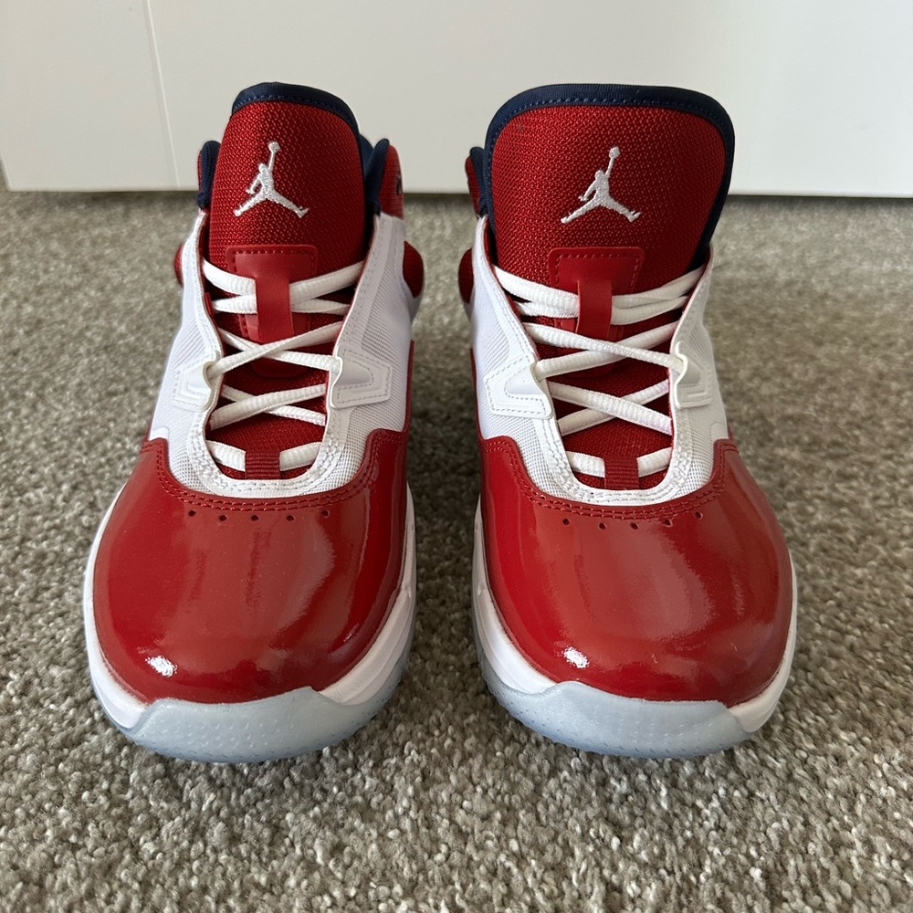 NEW Jordan Max Aura 5 GS “University Red/White/Navy” (FB9922-102) - Size 5.5Y